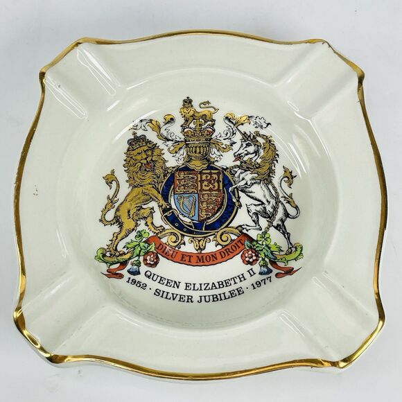 VTG Queen Elizabeth II Silver Jubilee Ashtray Weatherby Hanley Falcon Ware 4.5" - Picture 1 of 7